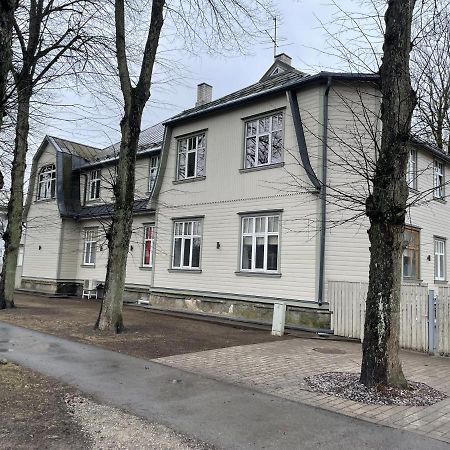 Harbour Apartment Пярну Экстерьер фото