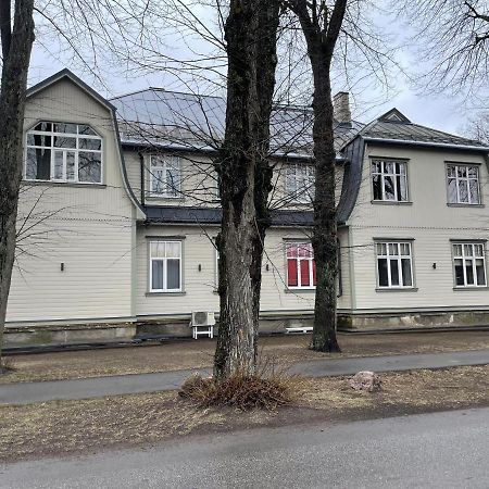Harbour Apartment Пярну Экстерьер фото